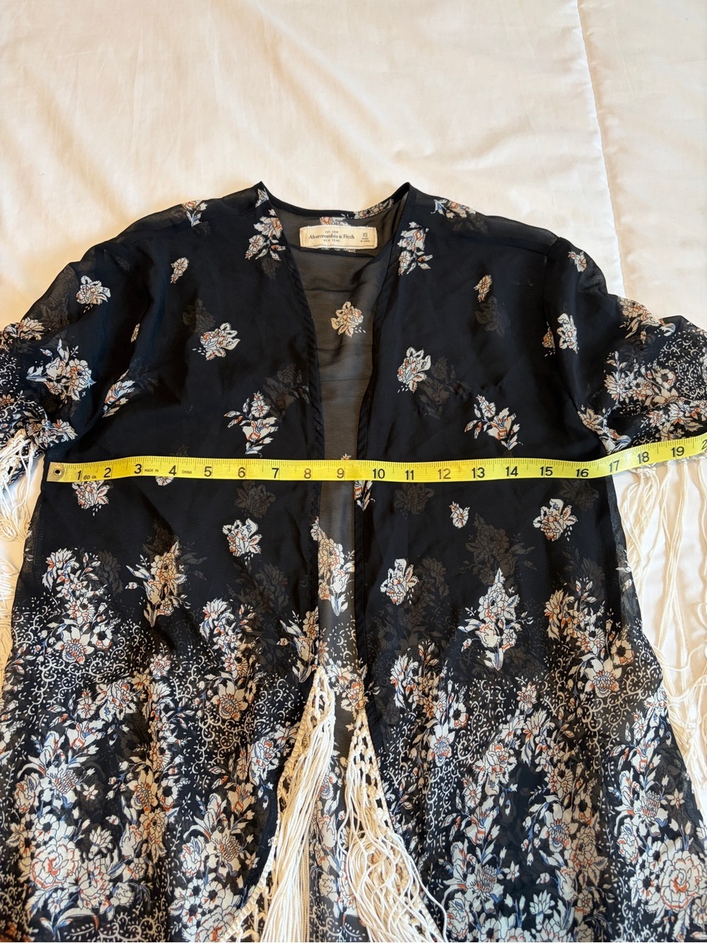 Abercrombie & Fitch Kimono Shawl Swim Suit Coverup Size XS Fringed Boho Chic I4 - Picture 9 of 10